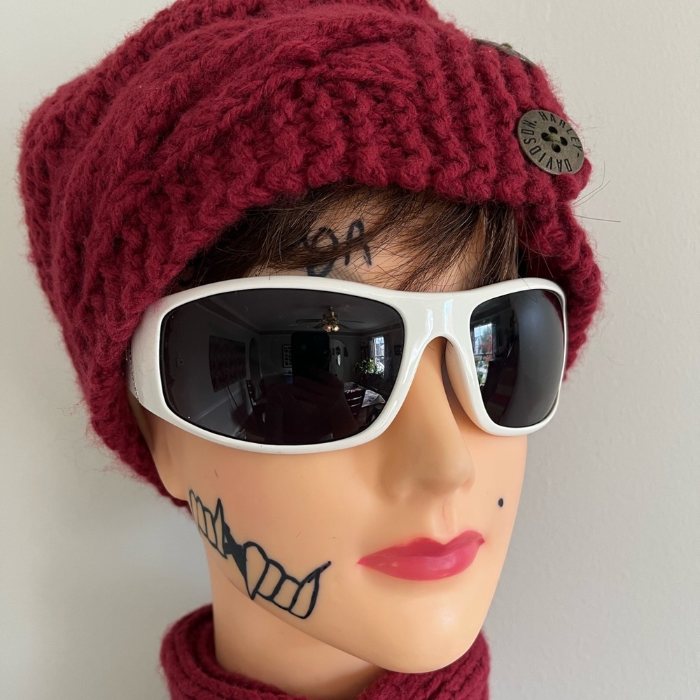 🎀💓Harley Davidson knit hat, scarf & mitten set